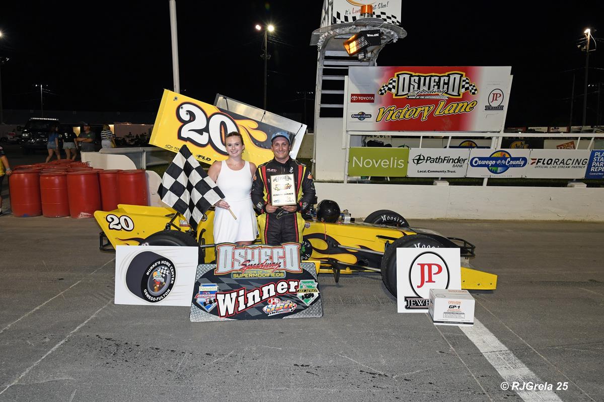 Perry Thrills with Two Last-Lap Passes to Win Second Straight 350 Feature by 0.058 Seconds