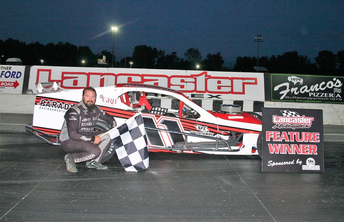 Tony Hanbury Returns to Victory Lane at Lancaster; Hoch and Nova Split Twin 25's