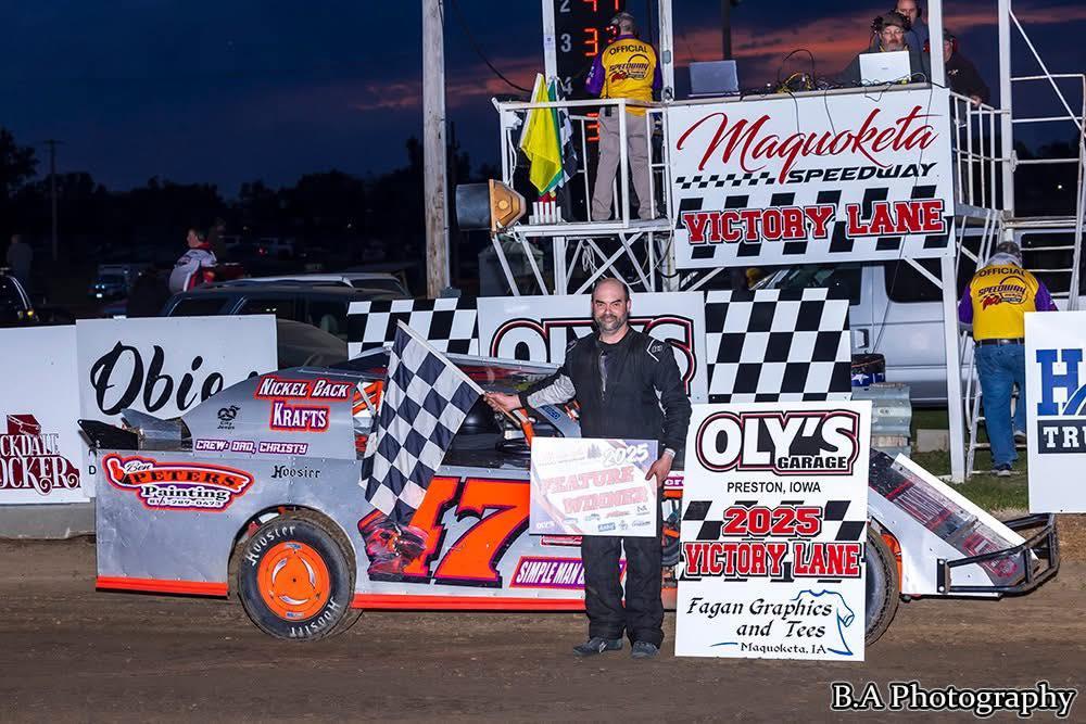 Kuntzelman & Warner Battle to Victory Lane
