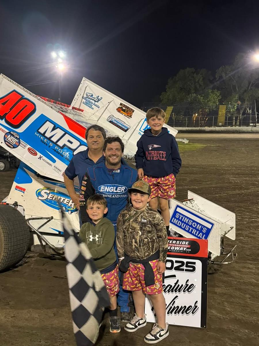 Last Corner Pass Nets Victory For Howard Moore At Riverside