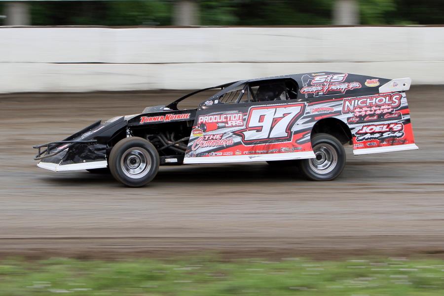 Dillard, Strong, Johnson, Garrison and Aiello find checkers Sunday at Humboldt Speedway