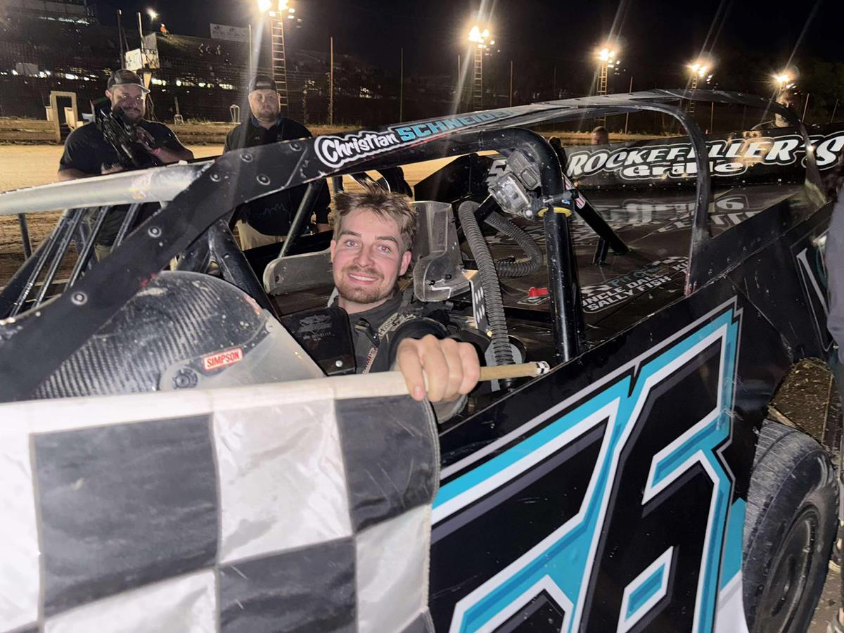 Schneider Dominates with Twin 20 Sweep at the Hindsight Hustle - Full Write Up Results For 8-30-25