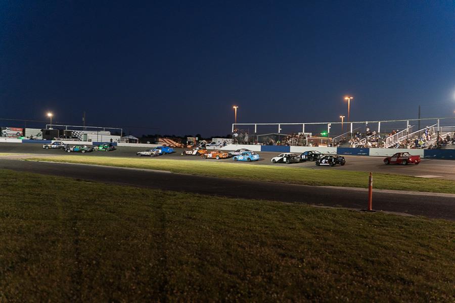 Crenshaw Dominates Mini Stock Dream Prelude