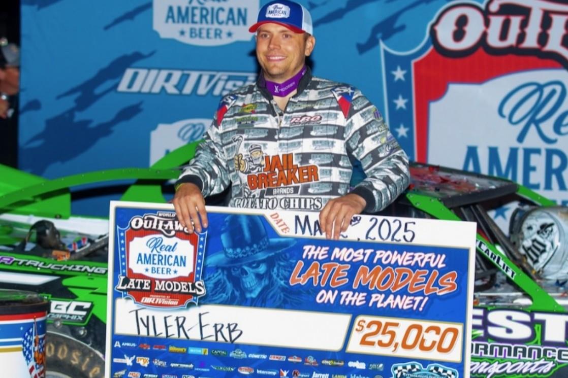 Erb Leads Flag-to-Flag to Claim $25,000