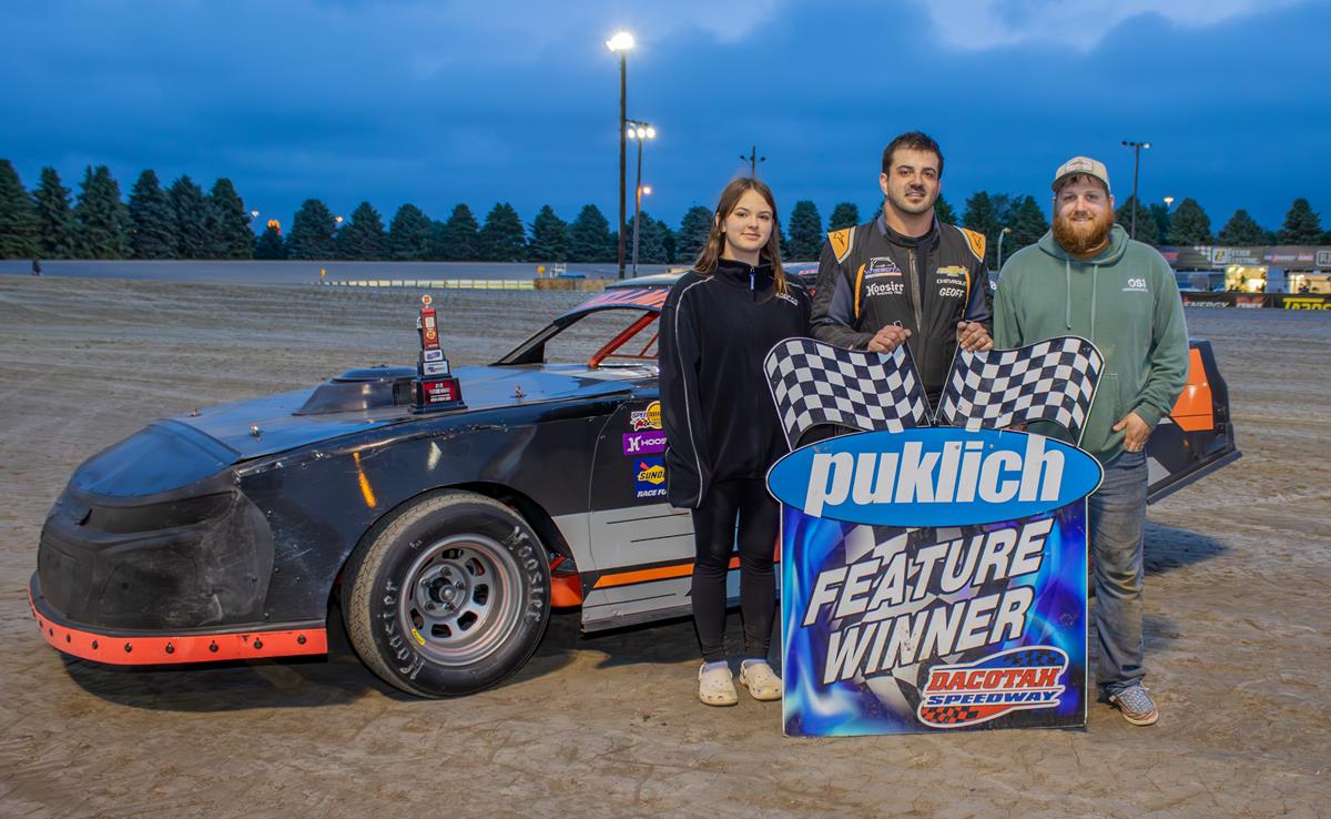 HELLMAN CRUISES TO DACOTAH SPEEDWAY VICTORY