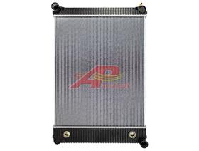 Freightliner Radiator With Oil Cooler