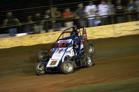 Sewell Shines in Midget Action | Three Repeat Winners and Two Texans Earn Career Firsts at I-44 Riverside!