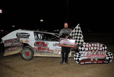 Bobby Hogge dominates Ocean Speedway IMCA Dirt Modified feature on opening night