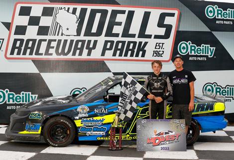 KARTER STARK UP TO THE CHALLENGE IN MIDWEST DASH SERIES
