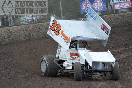 Van Dam Rallies for Runner-Up Result During Grays Harbor Raceway Season Finale