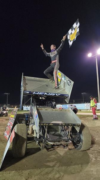 Kalib Henry sweeps opening night of Jim Ford Classic weekend