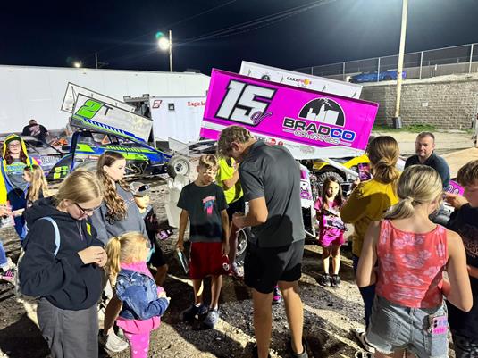 Vanderheiden powers to top-10 at Eagle Raceway