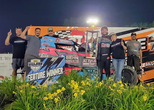 Tyler Kuxhouse Snaps Winless Drought Taking WingLESS Larry Hillerud Memorial Feature