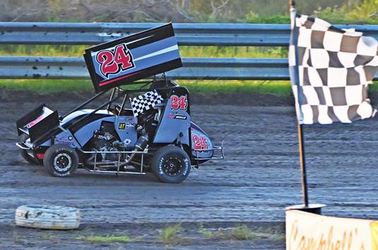 Ryder Wells recovers from spin to finish third at Gulf Coast Speedway