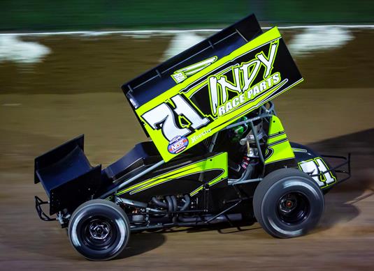 Giovanni Scelzi Maneuvers to Top 10 During World of Outlaws Race at Eldora