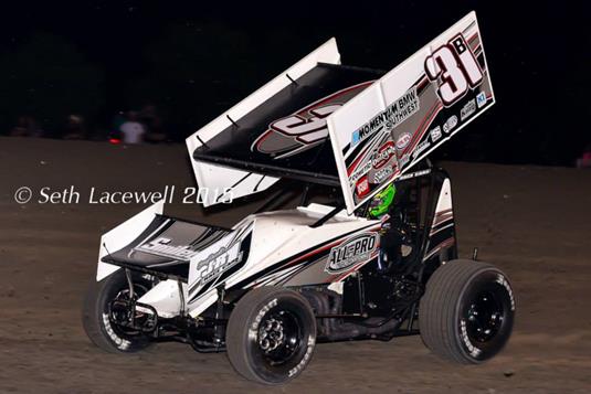 Kevin Swindell Battles Oil Leak Throughout World of Outlaws Race at Salina Highbanks