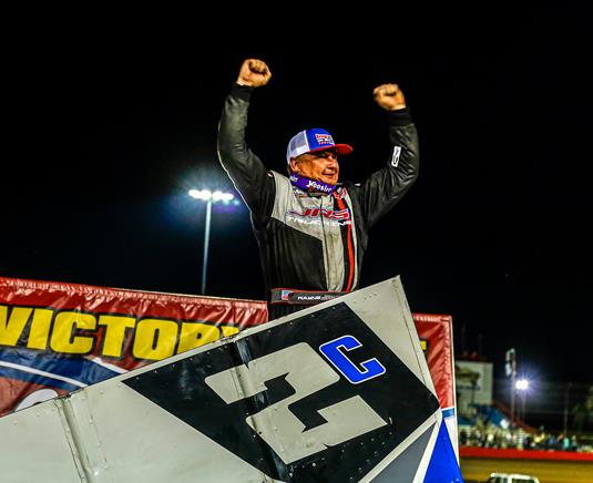 Johnson, Randall take home feature victories in Hockett-McMillin Memorial finales at Lucas Oil Speedway