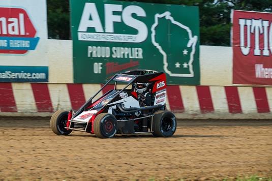 Parker Jones Looks to Set New Badger Win Streak Standard with Victory on Saturday