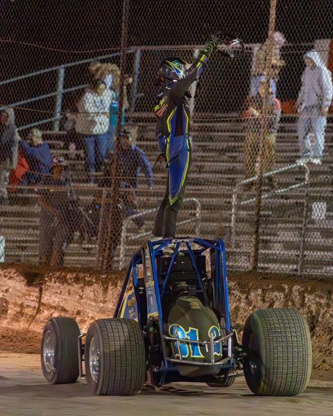 Caleb Stelzig Claims Third-Straight Feature Victory with POWRi NMMRA