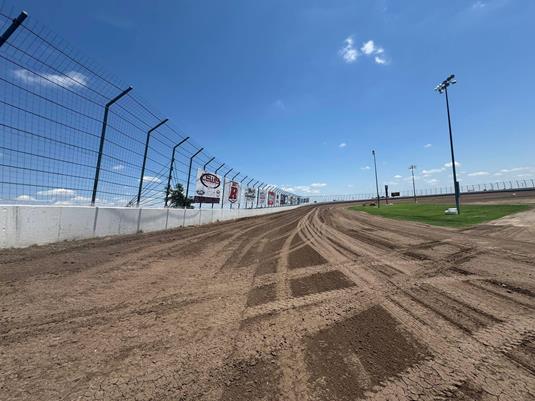 ASCS Western Plains Part Of Fan Appreciation Night At Dodge City