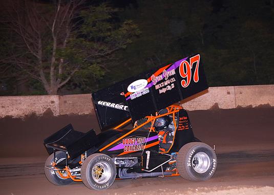 Herbert Returns to Glory with Emotional URSS Victory at SaltCity Racing