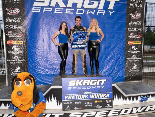 Starks Scores Victory at Skagit Speedway With Last-Lap Pass