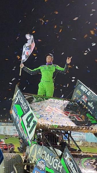 Carson Macedo returns to Fremont Speedway and takes World of Outlaws win