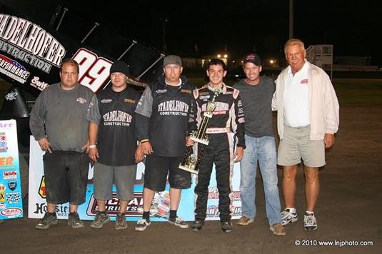 Kyle Larson sets ntr & wins A-main from 9th Friday at Ocean Speedway
