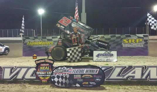PARKER PRICE MILLER FENDS OFF BALOG’S LATE CHARGE FOR VICTORY IN BUMPER TO BUMPER IRA SPRINTS OPENER AT LASALLE!