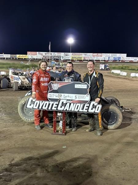 Anton Hernandez and Wyatt Burks Win in POWRi Elite Non-Wing OK-TX Border Battle