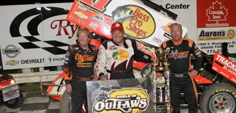 Adding Another to the List: Steve Kinser Wins For the First Time at River Cities Speedway