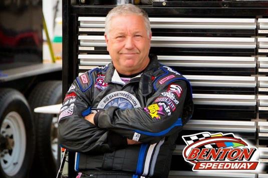 Sammy Swindell makes a day view at Benton Speedway for the Jim Hall Memorial
