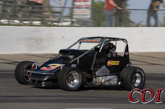 ENGISN AND SASSELLI TRY TO HOLD OFF HUNT FOR 2011 USAC CHAMPIONSHIPS