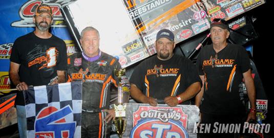 Sammy Swindell Charges to Victory at Cedar Lake Speedway