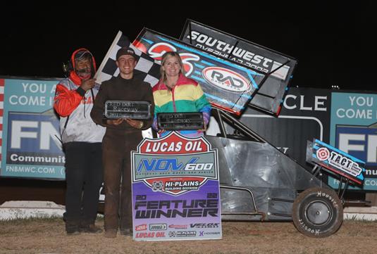 Kale Drake Takes Two As Jett Nunley Sweeps Restricted At Red Dirt Raceway