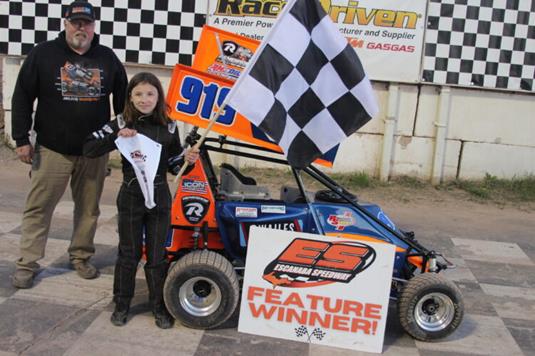 AMELIA HART VICTORIOUS ON OPENING NIGHT