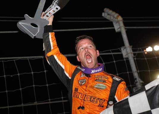 Shane Stewart beats Brent Marks for Music City Outlaw Nationals win in thrilling show