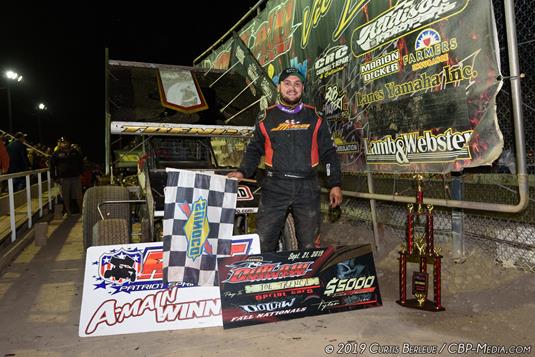 Trenca Scores Outlaw Fall Nationals Win at Outlaw Speedway