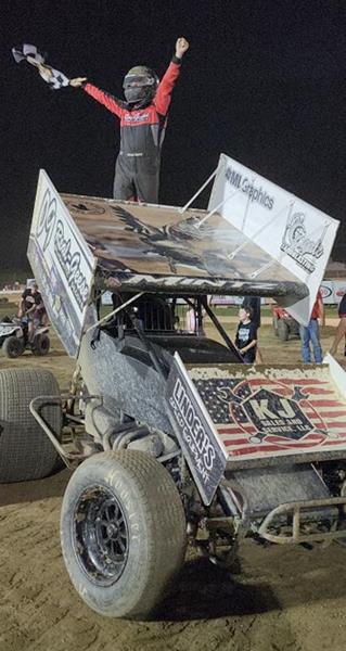 Mintz gets last lap pass for Fremont 410 win; Henry earns track title