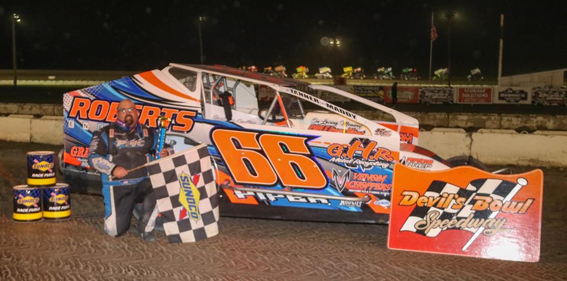 Piper Outlasts Full Field in Sunday Win at the Bow...
