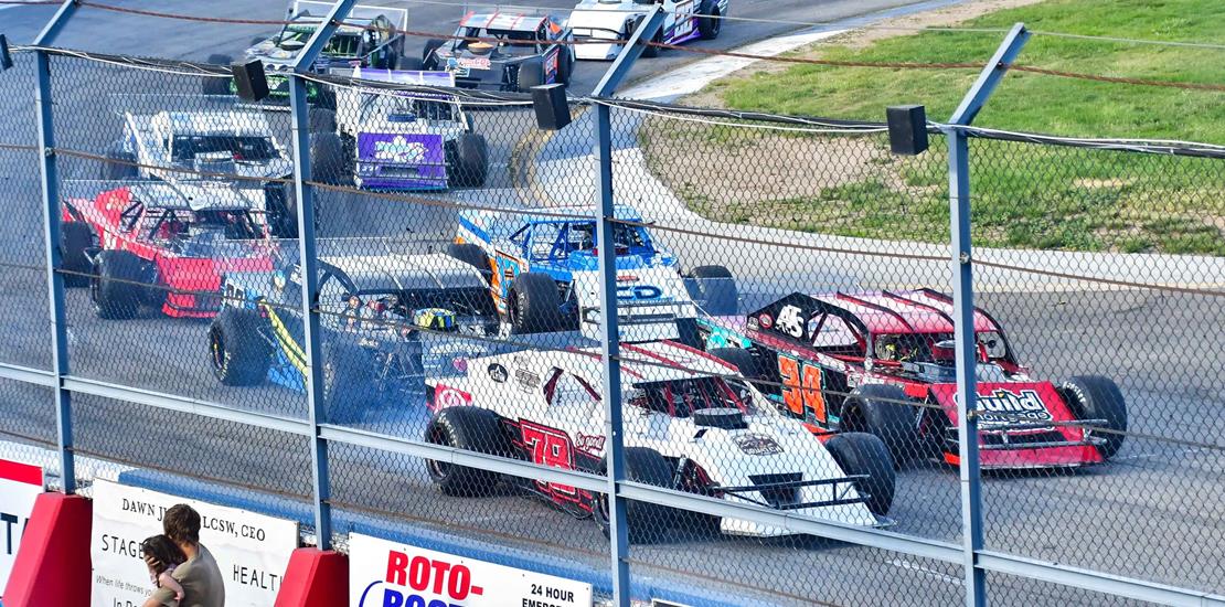 Fries, Strikwerda Split Wild NASCAR Modified Main...