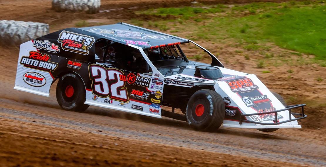 Several Weekend Wins for Shaw Race Car Drivers