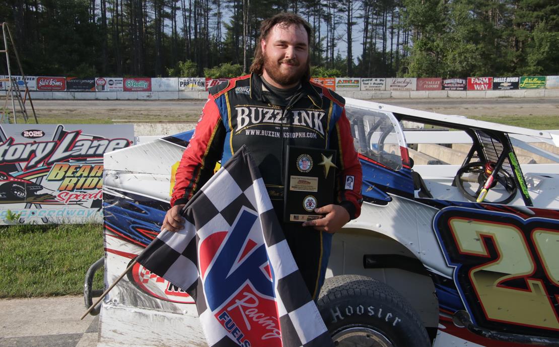 After almost a year Cooper Hodge wins in the Wells...