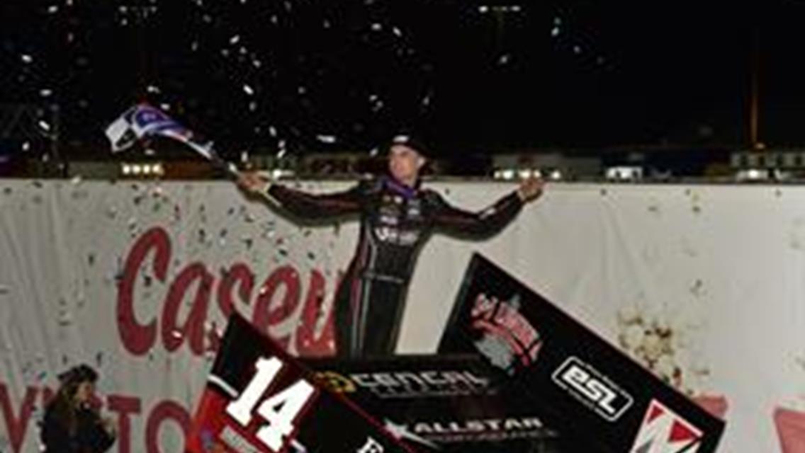Corey Day Rockets to First Knoxville Win with World of Outlaws!