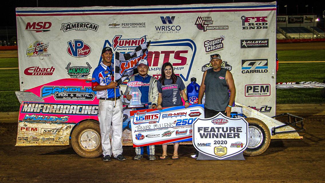 Mullens pounces late for first USMTS Modified win at Lucas Oil Speedway &quot;Wednesday Night Madness&quot;