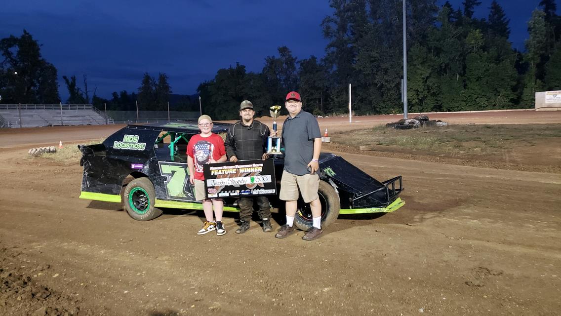 Winebarger Wows Cottage Grove Crowd With Midweek Mayhem Victory; Shandy, B. Bryant, And Applebee Also Earn Wins