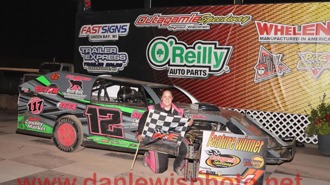 Bartz and Arneson back in victory lane at Outagamie Speedway.