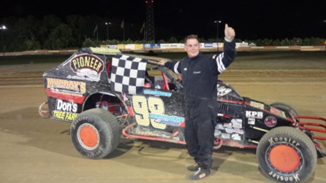 DWAYNE HECK WINS VINTAGE MAIN AT WIRE