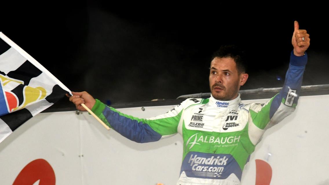 Kyle Larson Conquers Night #2 of the Knoxville Nationals; Ryan Timms and Carson Macedo on Saturday Front Row!