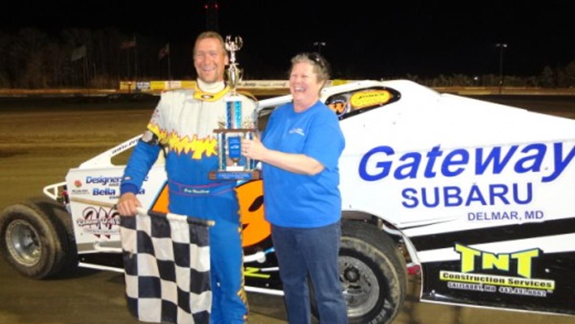 GREG HUMLHANZ GETS FIRST WIN IN AC DELCO MODIFIEDS